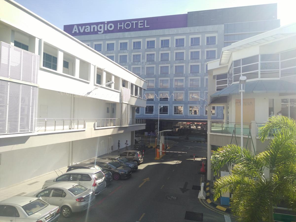 Avangio Hotel Kota Kinabalu Exterior photo